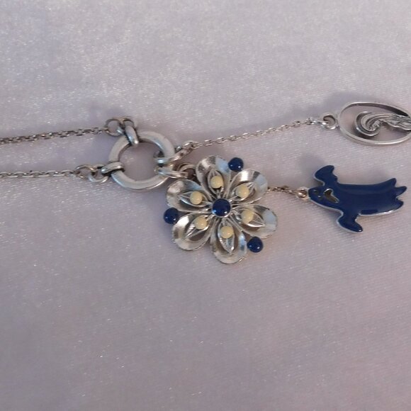 Ladies Pilgrim Necklace - Picture 3 of 5